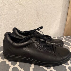Ecco Men's Black Leather Sneakers
